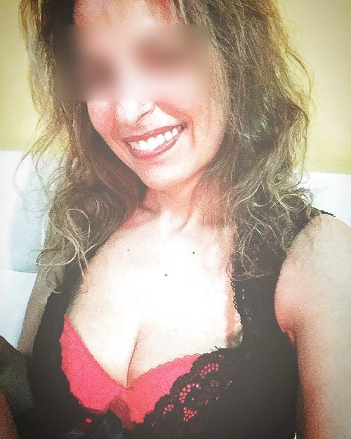 Divorcée cherche un sexfriend sur Paris 15