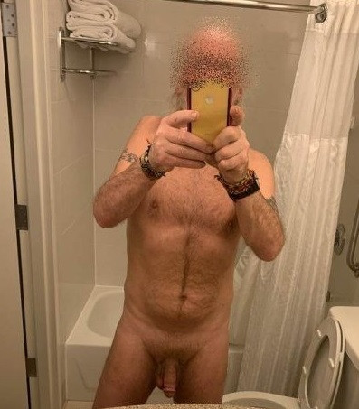 Christian SM 45 ans pour plan sexe sur Tarbes